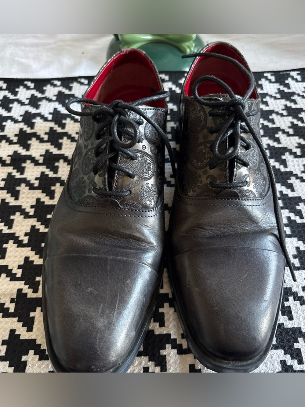 Stacy Adams Black Leather Lace-Up Oxfords with Red Lining